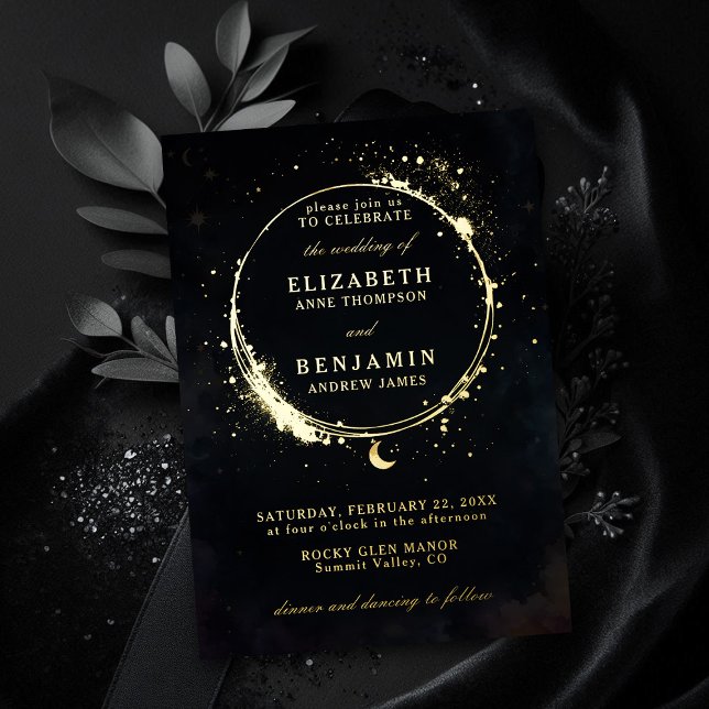 Invitation En Aluminium Mariage céleste élégant et fantaisiste en or (celestial wedding invitation elegant modern whimsical moon stars sky frame moody dark gold foil)