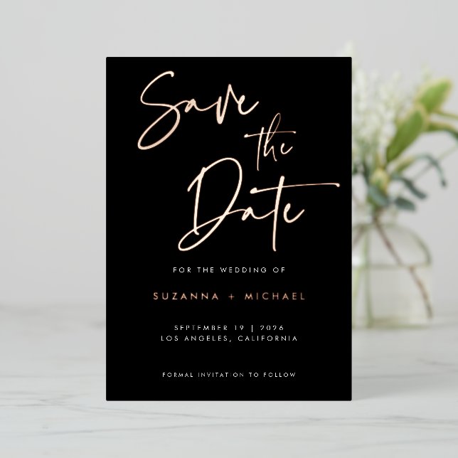 Invitation En Aluminium Mariage de script de calligraphie de l'huile d'or  (Debout devant)