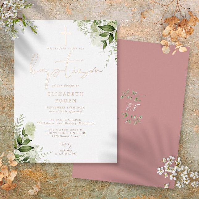 Invitation En Aluminium Monogramme floral de verdure Baptême Or rose (Greenery Floral Monogram Baptism Rose Gold Foil Invitation)