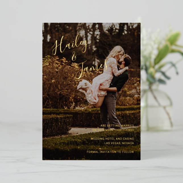 Invitation En Aluminium Photo élégante Mariage moderne Enregistrer la date (Debout devant)