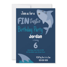 Enfants D'Anniversaire Du Requin En Mer