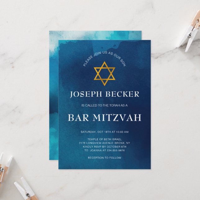 Invitation Étoile de David élégante en or pour Bar Mitzvah (Devant/Arrière en situation)