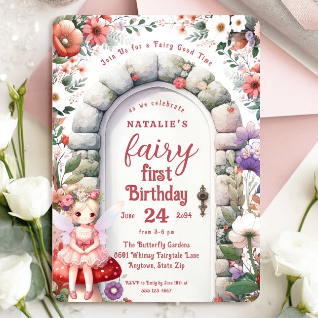 Invitation Fairy Porte Blonde Cheveux Fée Première fête d'ann (Fairy First Birthday Invitation with Blonde Fairy Girl and Enchanted Garden Doorway.)