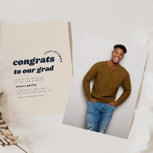 Invitation Félicitations à notre Grad Simple Graduation Invit