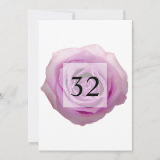 Invitation Fête d'anniversaire avec texte de calligraphie min