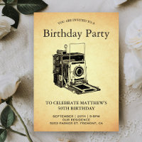Fête d'anniversaire avec un appareil photo vintage