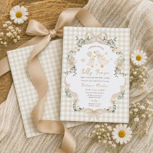 Invitation Fête de bébé beige gingham Silly Goose neutre