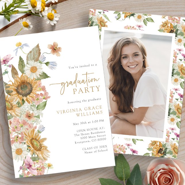 Invitation Fête de graduation de tournesol (Watercolor Sunflower Photo Graduation Party Invitation by Painted Paperie
)