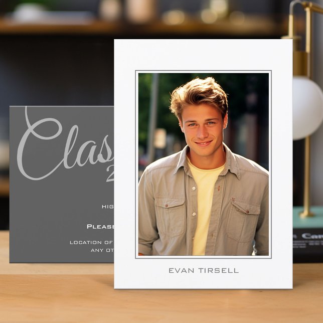 Invitation Fête de graduation du cadre photo moderne (Graduation Invitation - Classic)