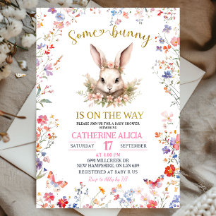 Invitation Fête de naissance de lapin à fleur sauvage rose