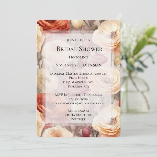 Invitation Fête des mariées de fleurs de printemps de crème B (Debout devant)