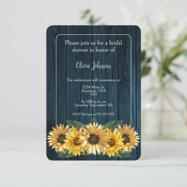 Invitation Fête des mariées de tournesol bleu rustique (Debout devant)