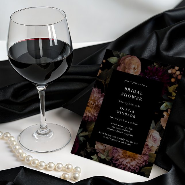 Invitation Fête des mariées florale noire foncée et humide go (Dark and Moody Floral Goth Bridal Shower Invitation )