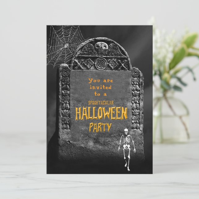Invitation Fête d'Halloween Tombstone antique (Debout devant)