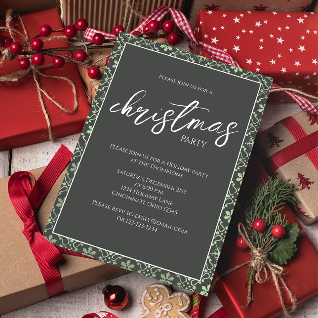 Invitation Feu de neige de la fête de Noël verte (Simple green snowflake Christmas party invitation with a grey background. )