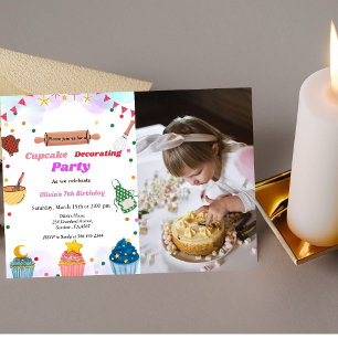 Invitation Fille de la fête de boulangerie décorant fête d'an