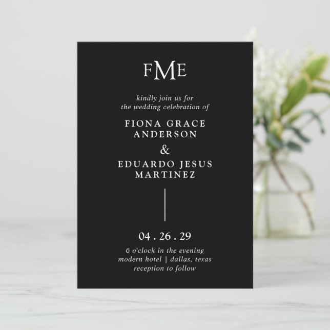 Invitation Fiona Black Bold Monogramme Mariage moderne (Debout devant)
