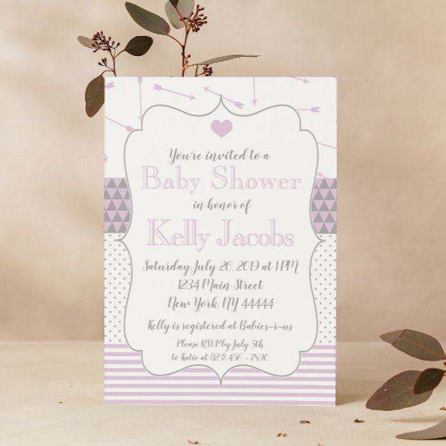 Invitation Flèches de coeur pourpre et courbée Baby shower In (Créateur téléchargé)