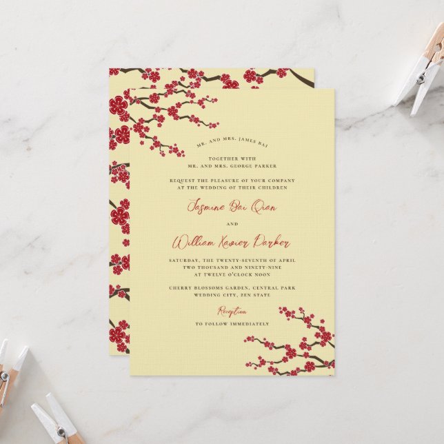 Invitation Fleurs de cerisier rouge Sakura Mariage asiatique (Devant/Arrière en situation)