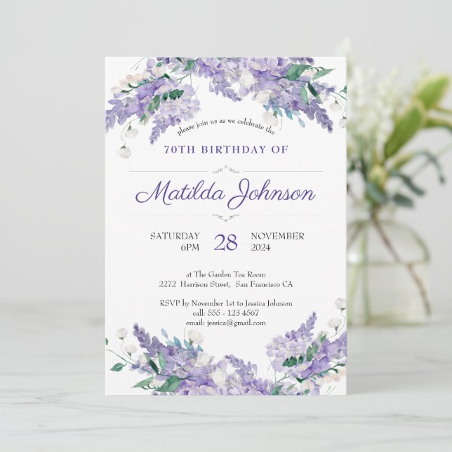 Invitation Floral 70e anniversaire Wisteria Classy Purple Cus (Debout devant)