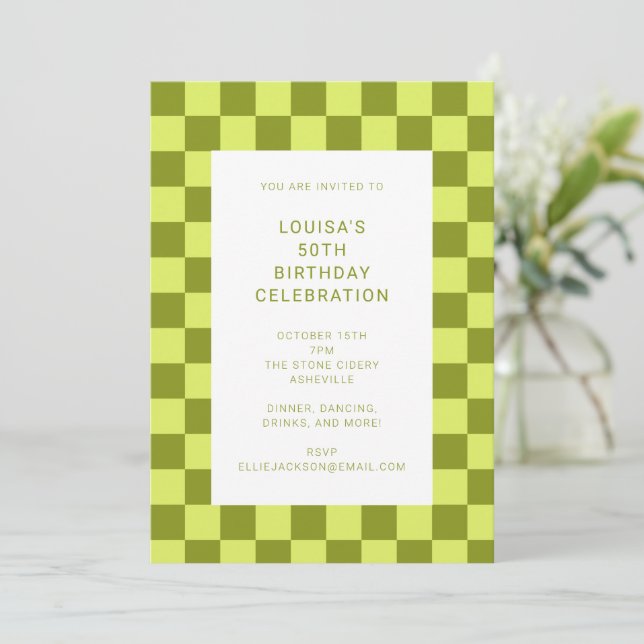 Invitation Fun Checkerboard Olive Lime Géométrique Anniversai (Debout devant)