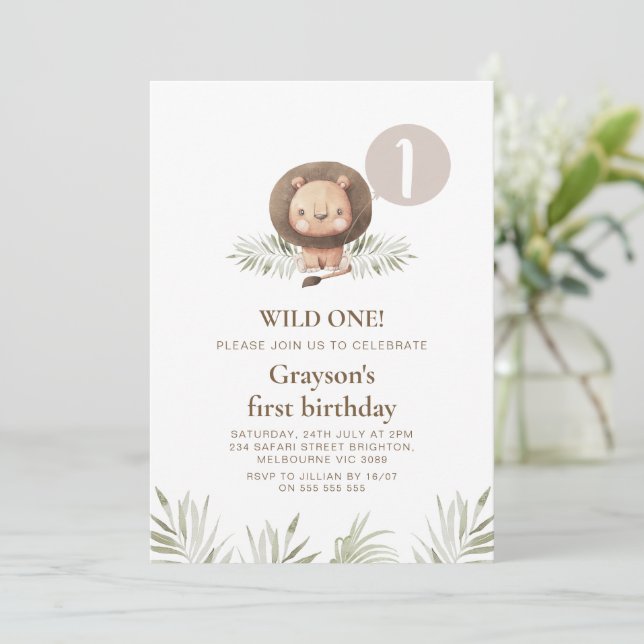 Invitation Garçons modernes Wild One Lion Foliage 1er anniver (Debout devant)