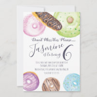 Gâteaux d'anniversaire glaçés Éclairs Donuts aquar