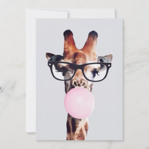 INVITATION GIRAFFE PORTANT DES LUNETTES SOUFFLANT UNE BULLE D