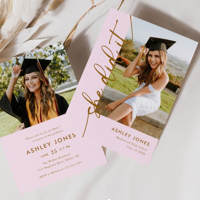 Invitation Girly Pink & Gold Elle L'A Fait Diplôme Photo (Créateur téléchargé)