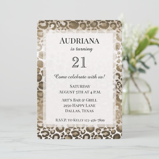 Invitation Gold Brown Leopard Poster de animal Anniversaire (Debout devant)