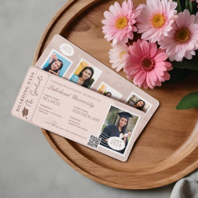 Invitation Grad Adventure Attend Billet Avion Pass d'embarque (Grad Adventure Awaits Boarding Pass Plane Ticket Invitation)