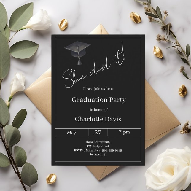 Invitation Graduation party black white She did it (Créateur téléchargé)