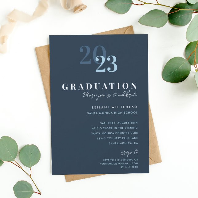Invitation Graduation Party Typographie moderne Marine Bleu (Créateur téléchargé)
