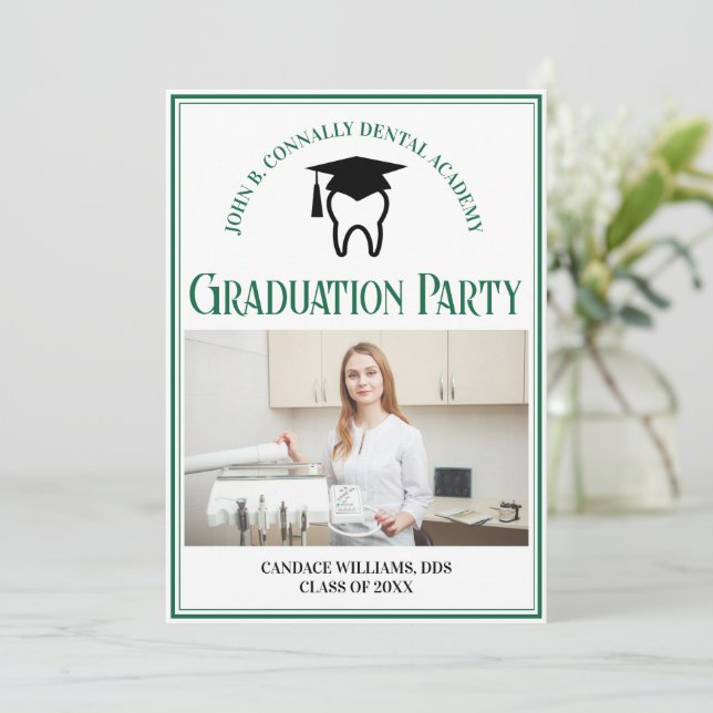 Invitation Green Dental School Photo Custom Graduation Party (Debout devant)