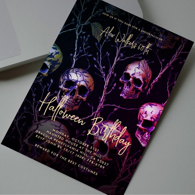 Invitation Halloween adulte fête d'anniversaire Gold Peau pou (Adult Halloween Birthday Party Gold Purple Skull Modern Invitation
)