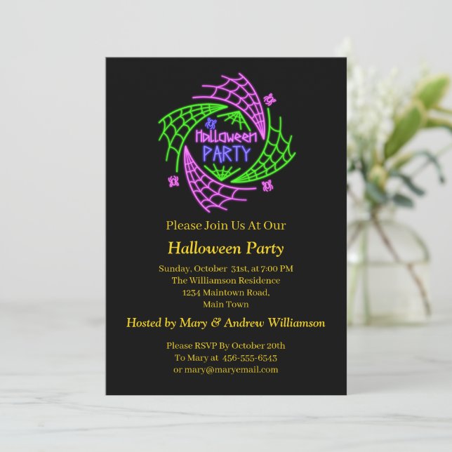 Invitation Halloween Neon Glow Look Spider Web Party (Debout devant)