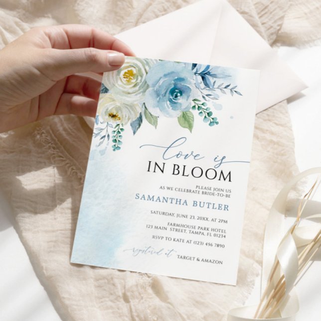 Invitation L'amour est dans la Fête des mariées Florale Bleue (Créateur téléchargé)