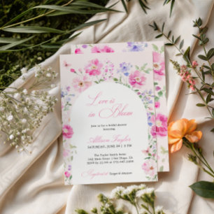 Invitation L'amour est en fleurs Arche florale rose pour une 