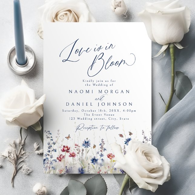 Invitation L'amour est en fleurs Mariage rustique champêtre b (Love is in Bloom Navy Wildflower Rustic Wedding Invitation)