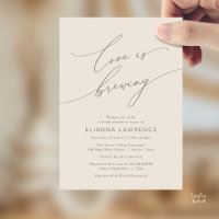 L'amour est en train de préparer une élégante douc