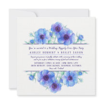 L'anémone bleue joyeusement après la fête de maria