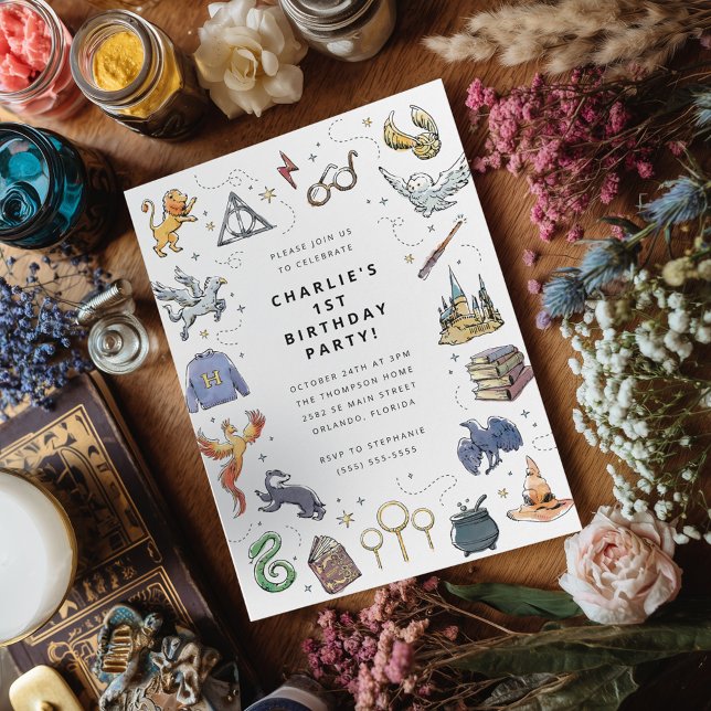 Invitation L'anniversaire de l'icône Harry Potter (Invitation on simulated table)