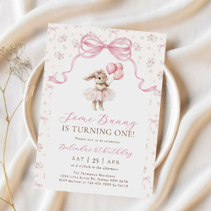 Invitation Lapin à noeud papillon floral rose pour 1er annive