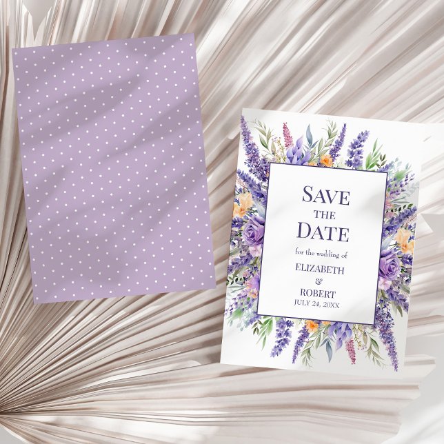 Invitation Lavender Lilac Fleur sauvage Aquarelle Enregistrer (Lavender Lilac Watercolor Wildflower Save The Date Invitation on a sunny neutral dry palm leaf.)