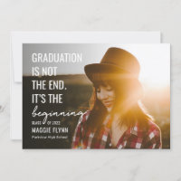 Le début de l'invitation de graduation de couleur 