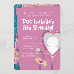 Invitation Le Doc. est dans l'invitation d'anniversaire