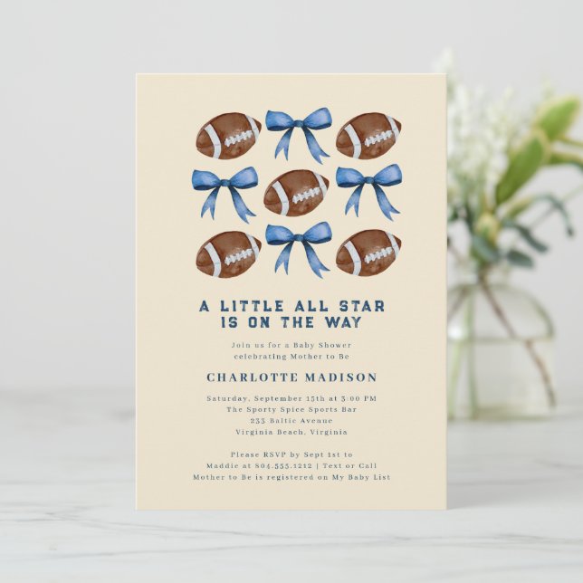 Invitation Little All Star Football et Bows Baby shower (Debout devant)