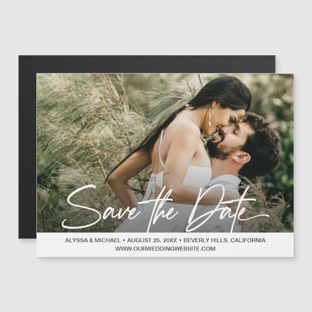 Invitation Magnétique Modern Script Photo Wedding Enregistrer la date (Devant / Derrière)