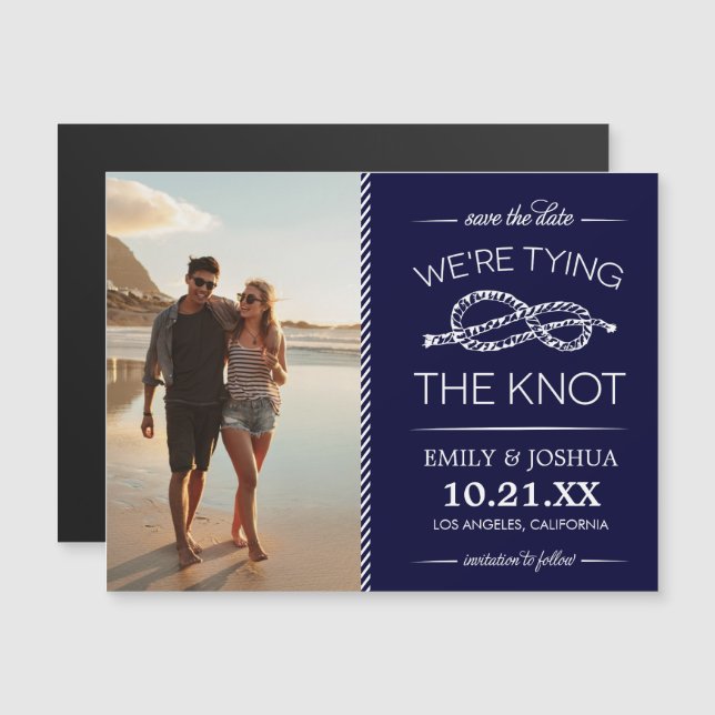 Invitation Magnétique Photo Navy Blue Tying the Knot Enregistrer la date (Devant / Derrière)