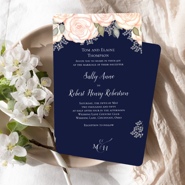 Invitation Mariage bleu marine couleur d'aquarelle bleu Flush (Navy blue wedding invitation with blush pink floral design.)